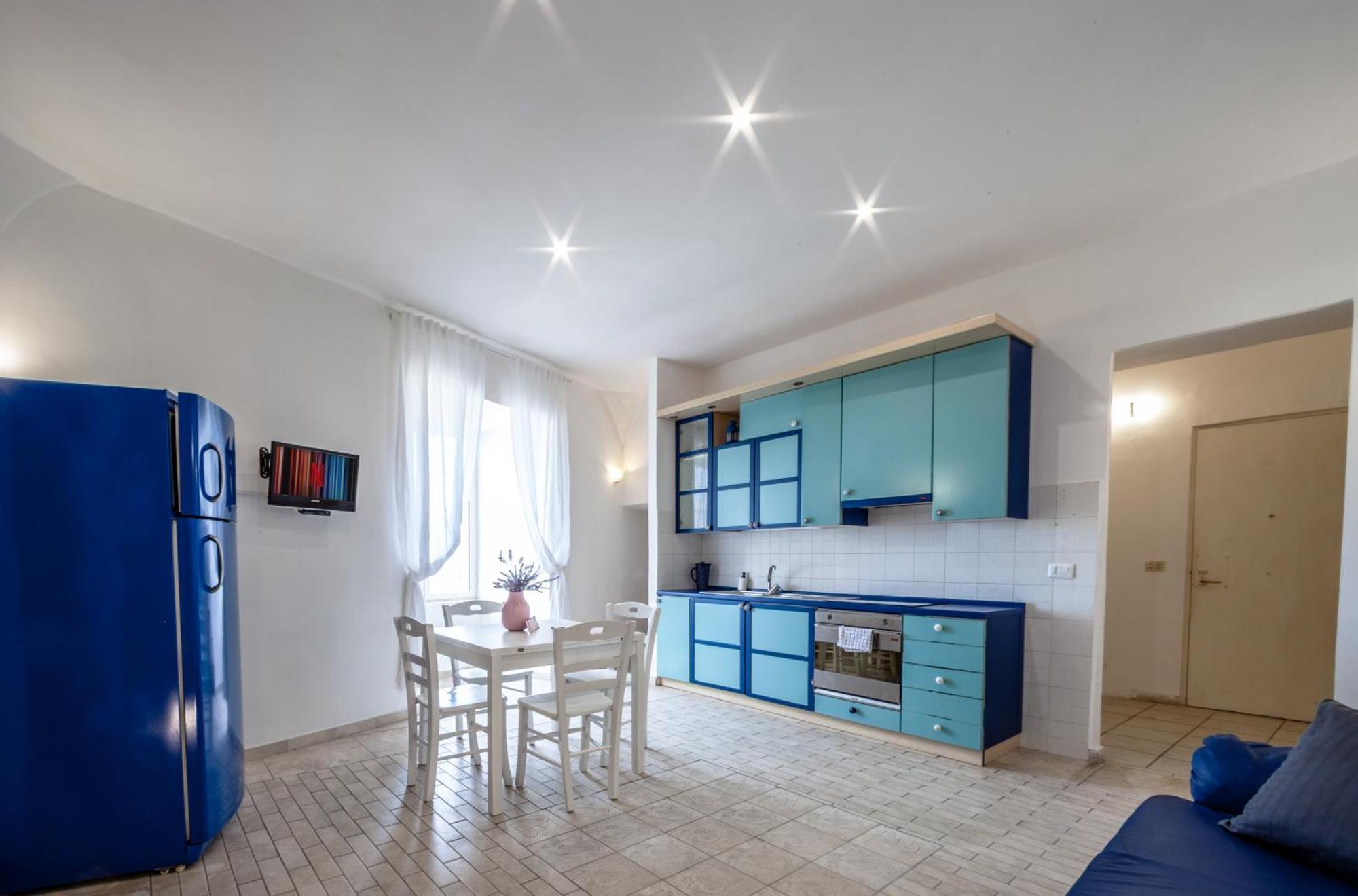 Mh Suites Rooms Apartments Баколи Екстериор снимка